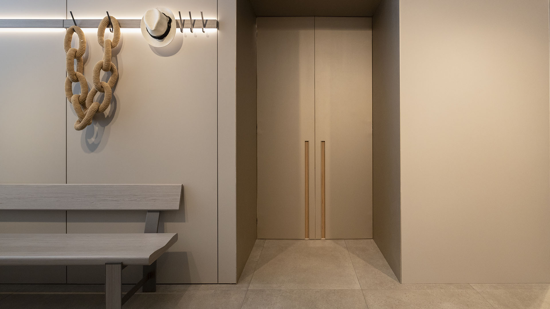 Next – Ornare